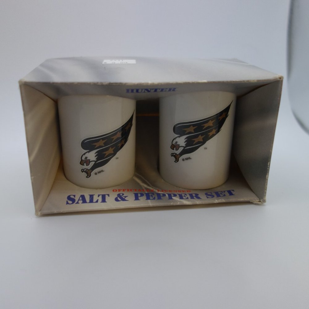 Hunter Ceramic Washington Capitals Salt & Pepper Set *New in Box-Never Used*